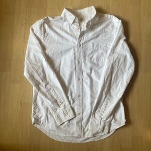 Like New GAP Modern Oxford Men’s White Long-Sleeve Button-Up Shirt